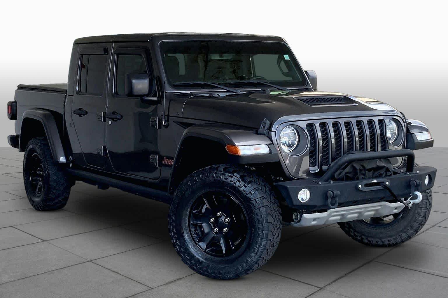 Used 2021 Granite Crystal Metallic Clearcoat Jeep Mojave image 3