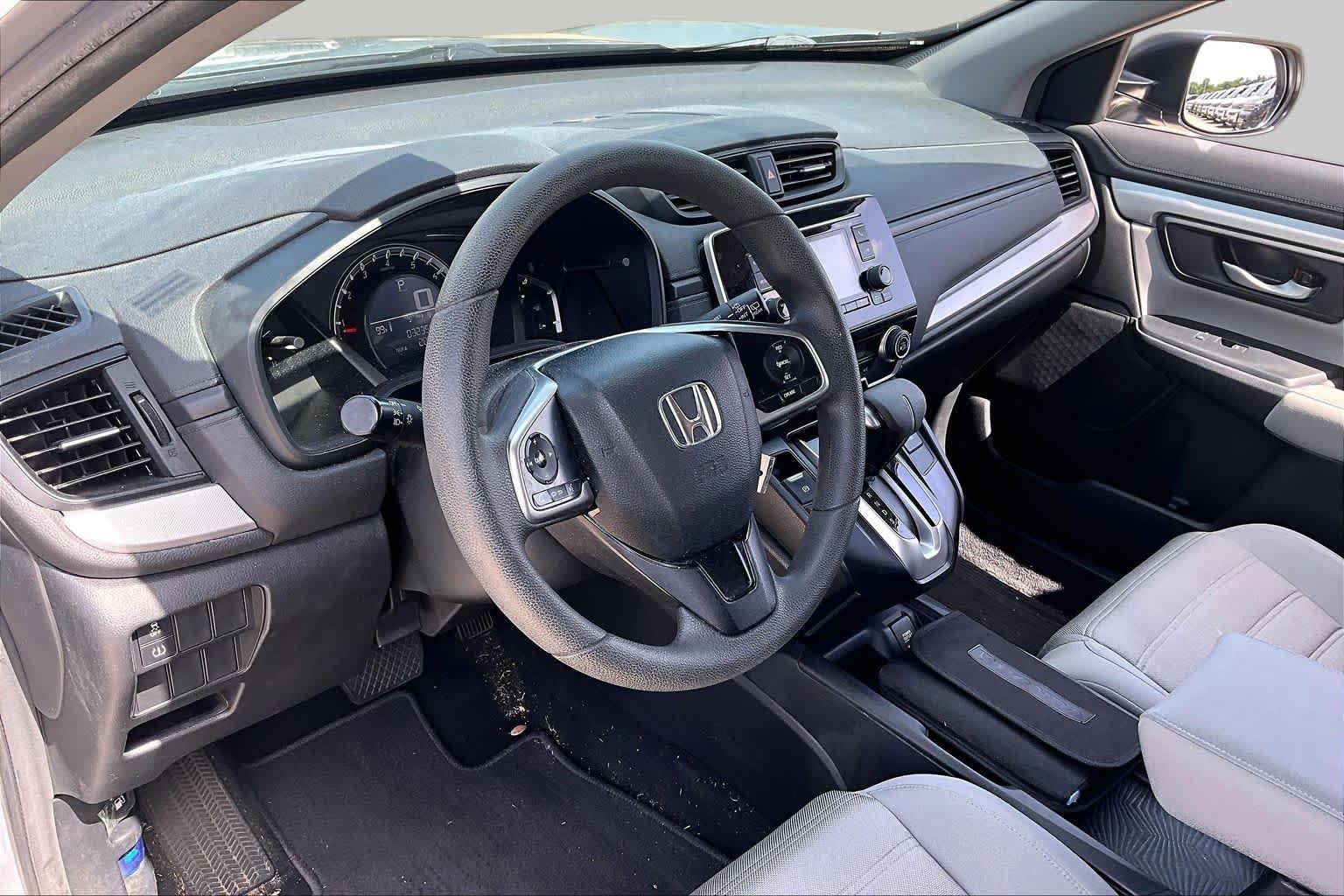 Used 2018 Lunar Silver Metallic Honda LX image 16
