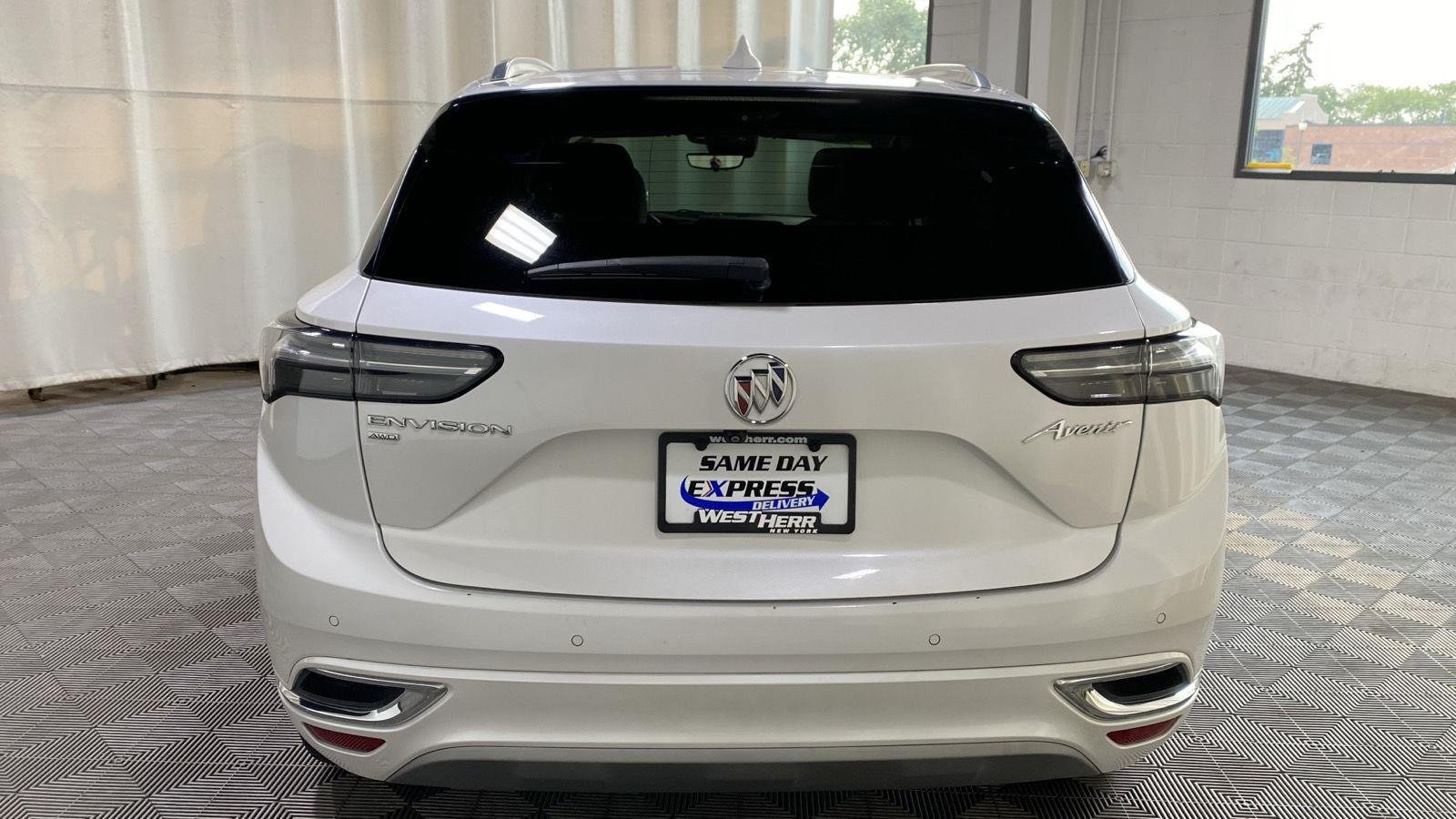 Used 2023 White Frost Tricoat Buick Avenir image 13