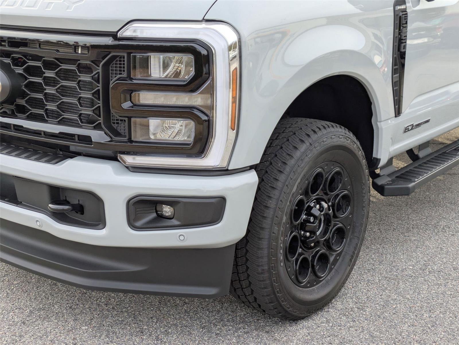 New 2026 Avalanche Ford F-250® Lariat® image 9