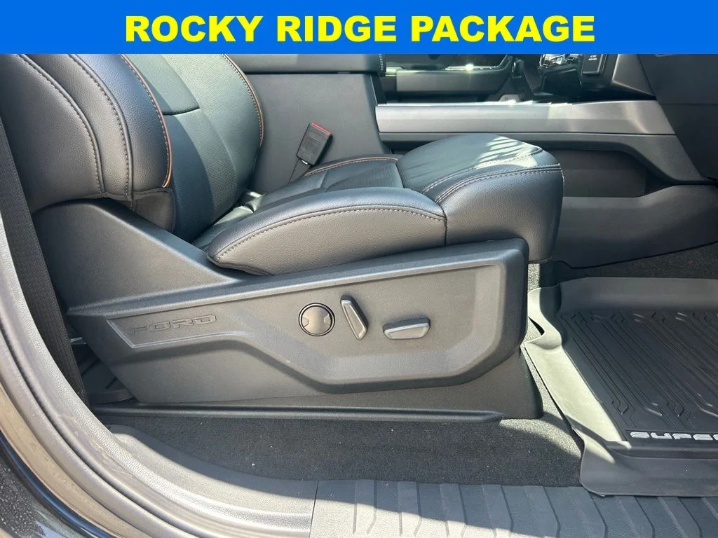 2025 Ford F-350 Super Duty Lariat - Photo 31