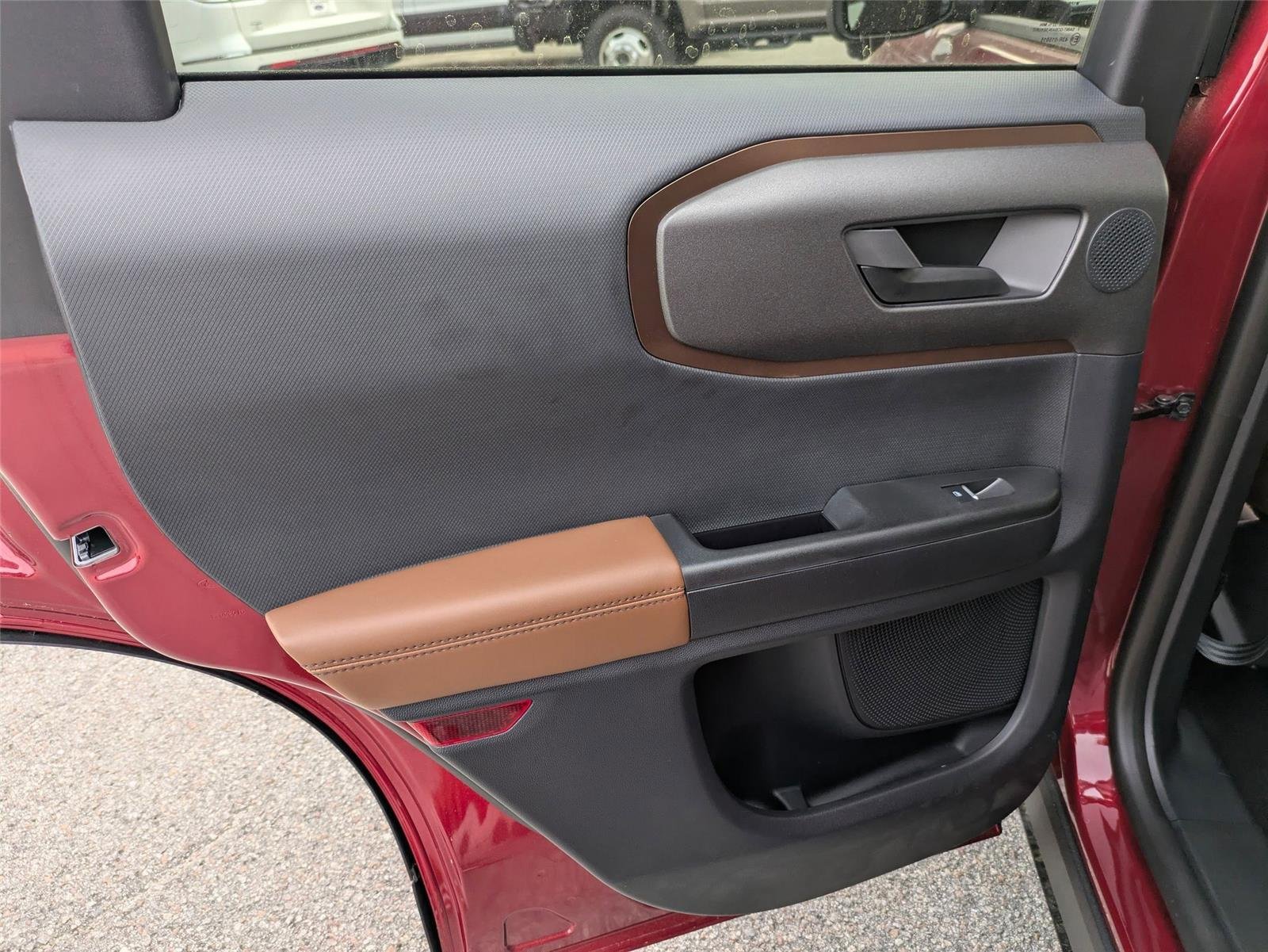 New 2025 Ruby Red Metallic Tinted Clearcoat Ford Outer Banks® image 24