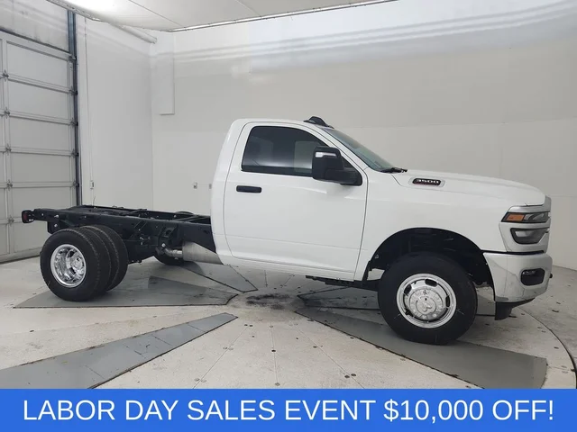 2026 RAM 3500 Chassis Cab Tradesman