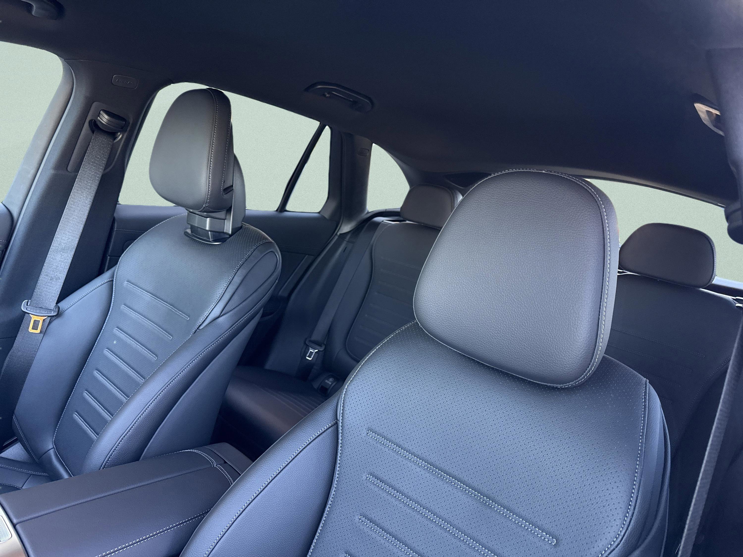 Certified Used 2026 Black Mercedes-Benz GLC 300 image 21