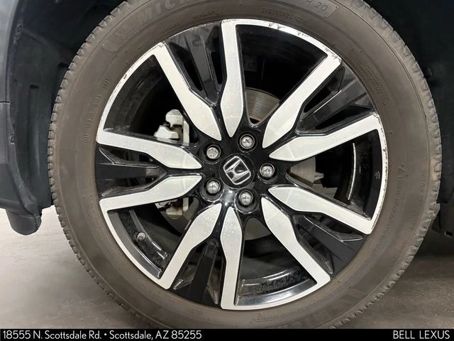 Used 2021 White Honda Touring image 9