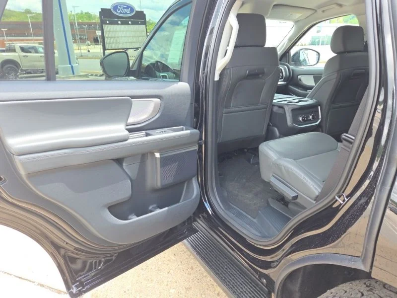 New 2026 Agate Black Metallic Ford Active image 25