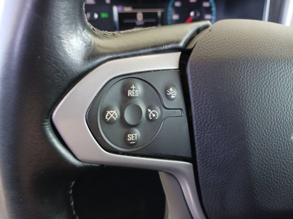 Used 2018 SILVER ICE METALLIC Chevrolet 4WD LT image 34