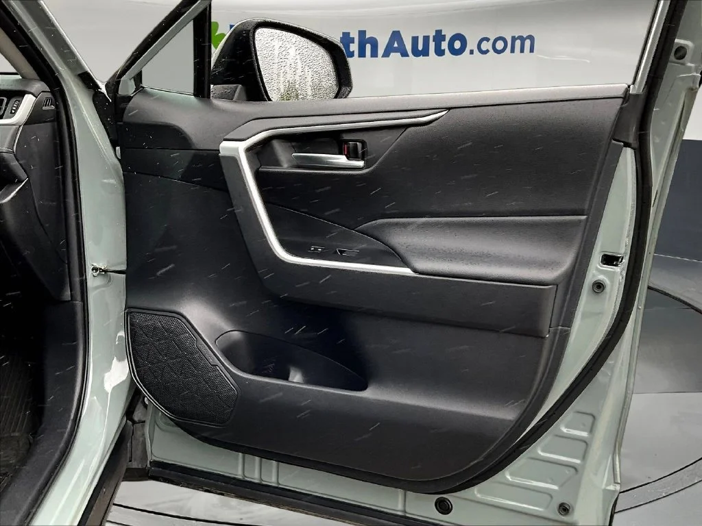 Used 2021 Blue Toyota XLE image 31