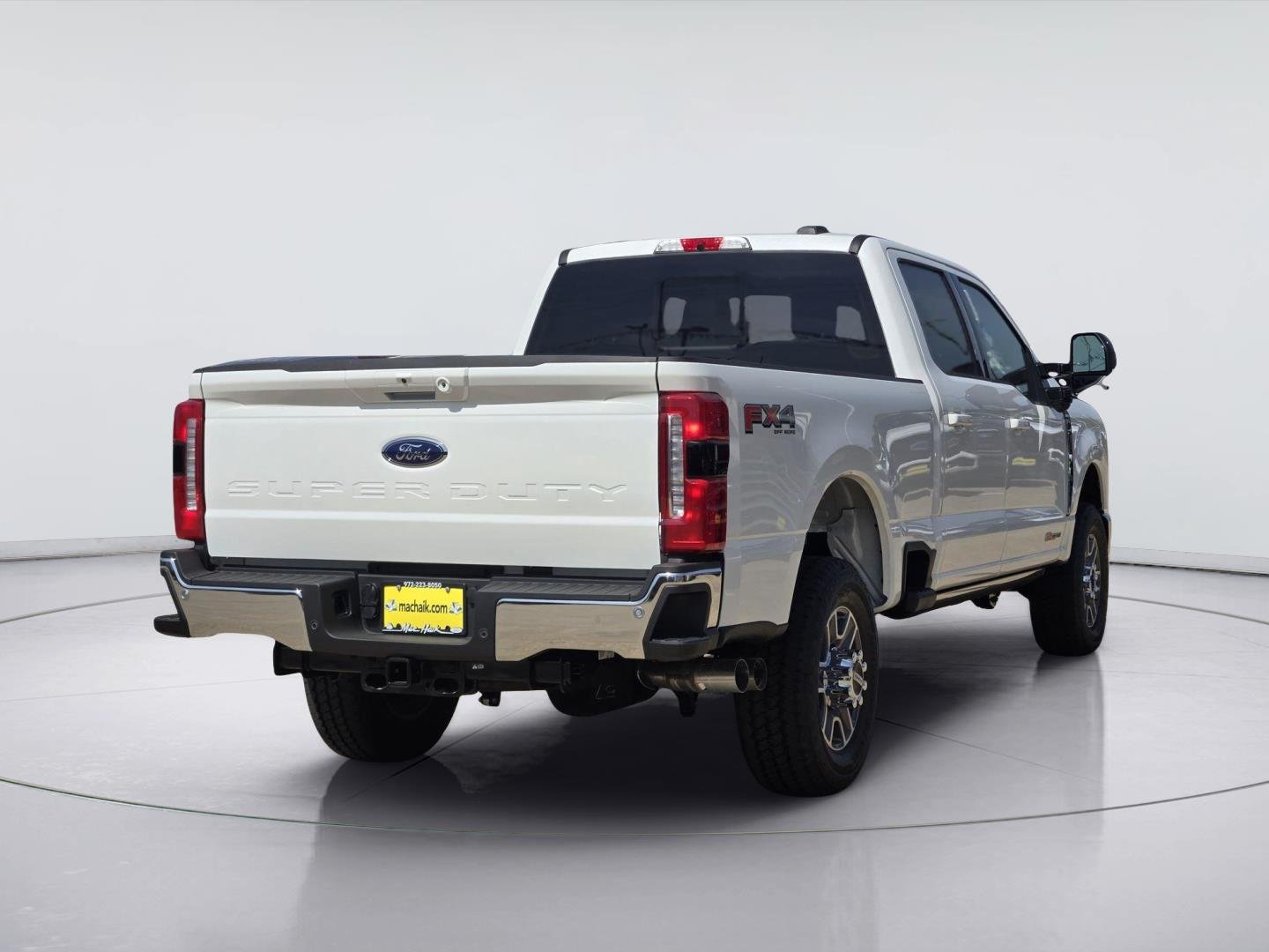 New 2026 Star White Metallic Tri-Coat Ford F-250® Lariat® image 4