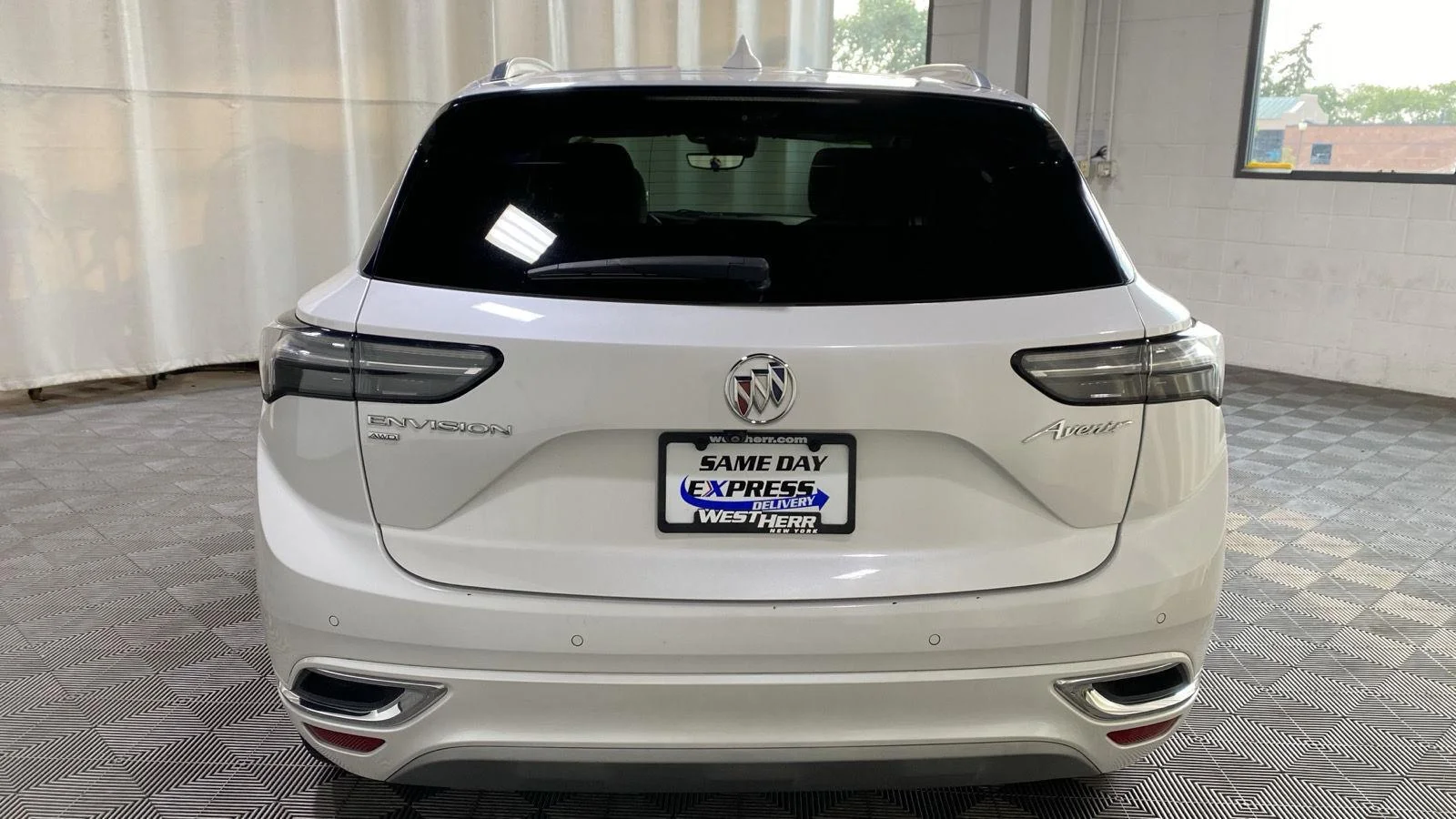 Used 2023 White Frost Tricoat Buick Avenir image 13