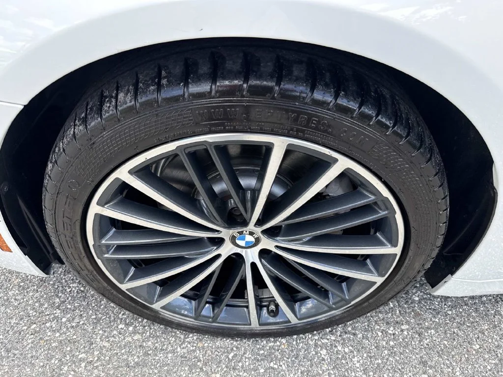 Used 2021 White BMW 530i image 11