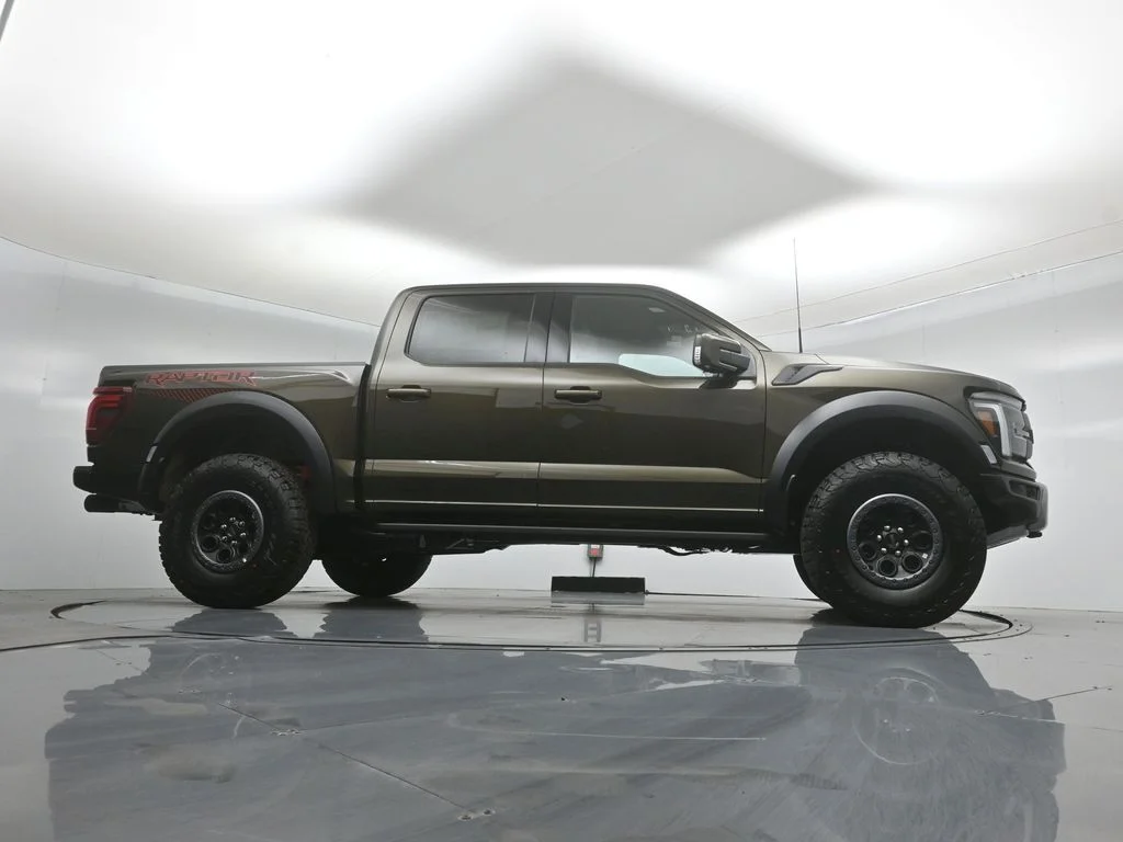 New 2026 Shelter Green Ford Raptor image 49