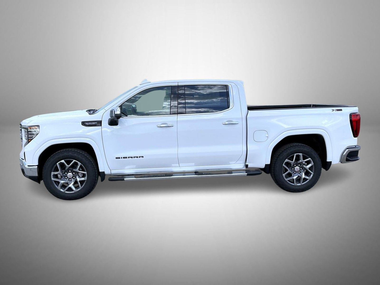 2026 GMC Sierra 1500 SLT - Photo 8