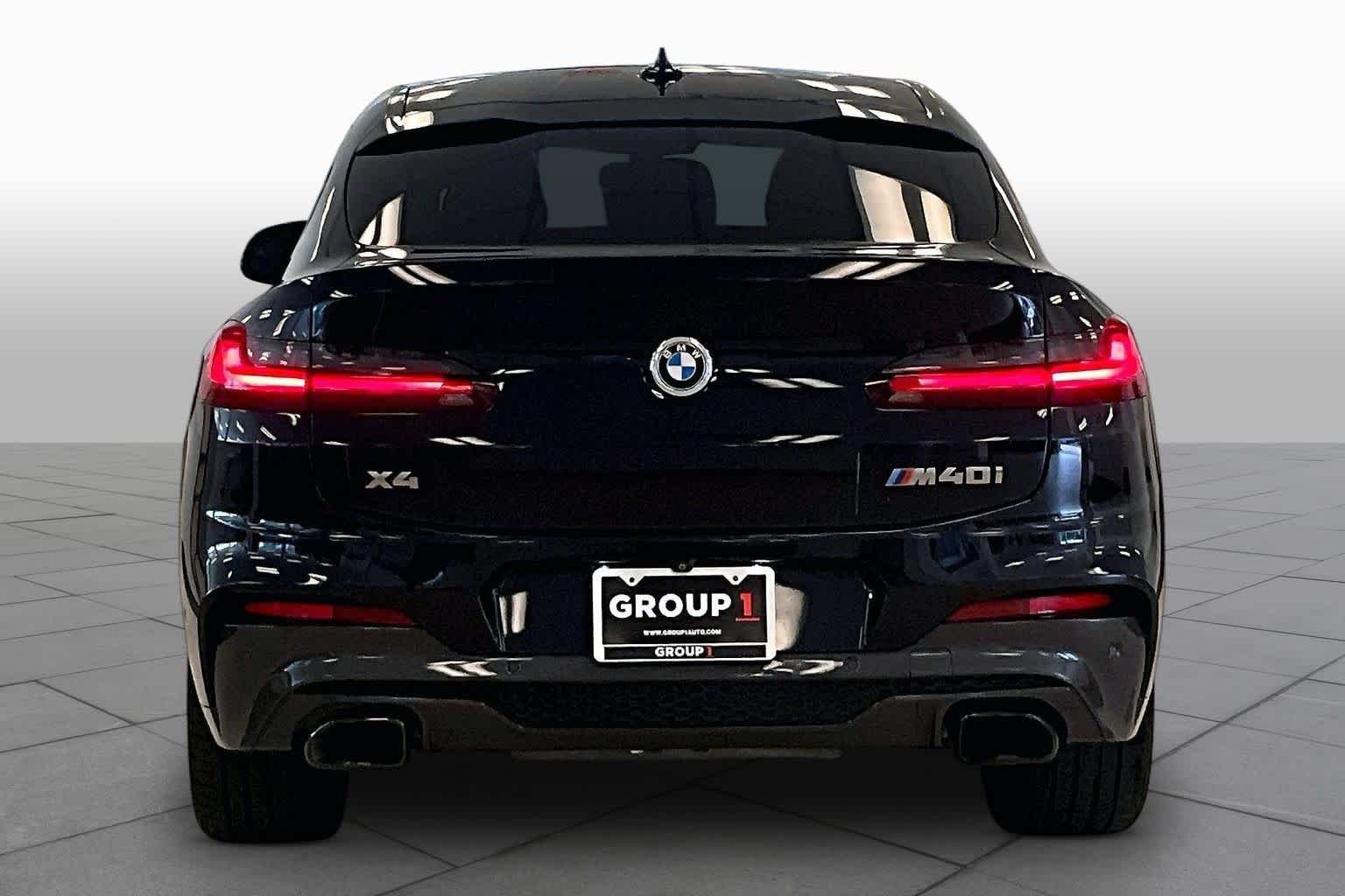 Pre-Owned 2019 BMW X4 M40i