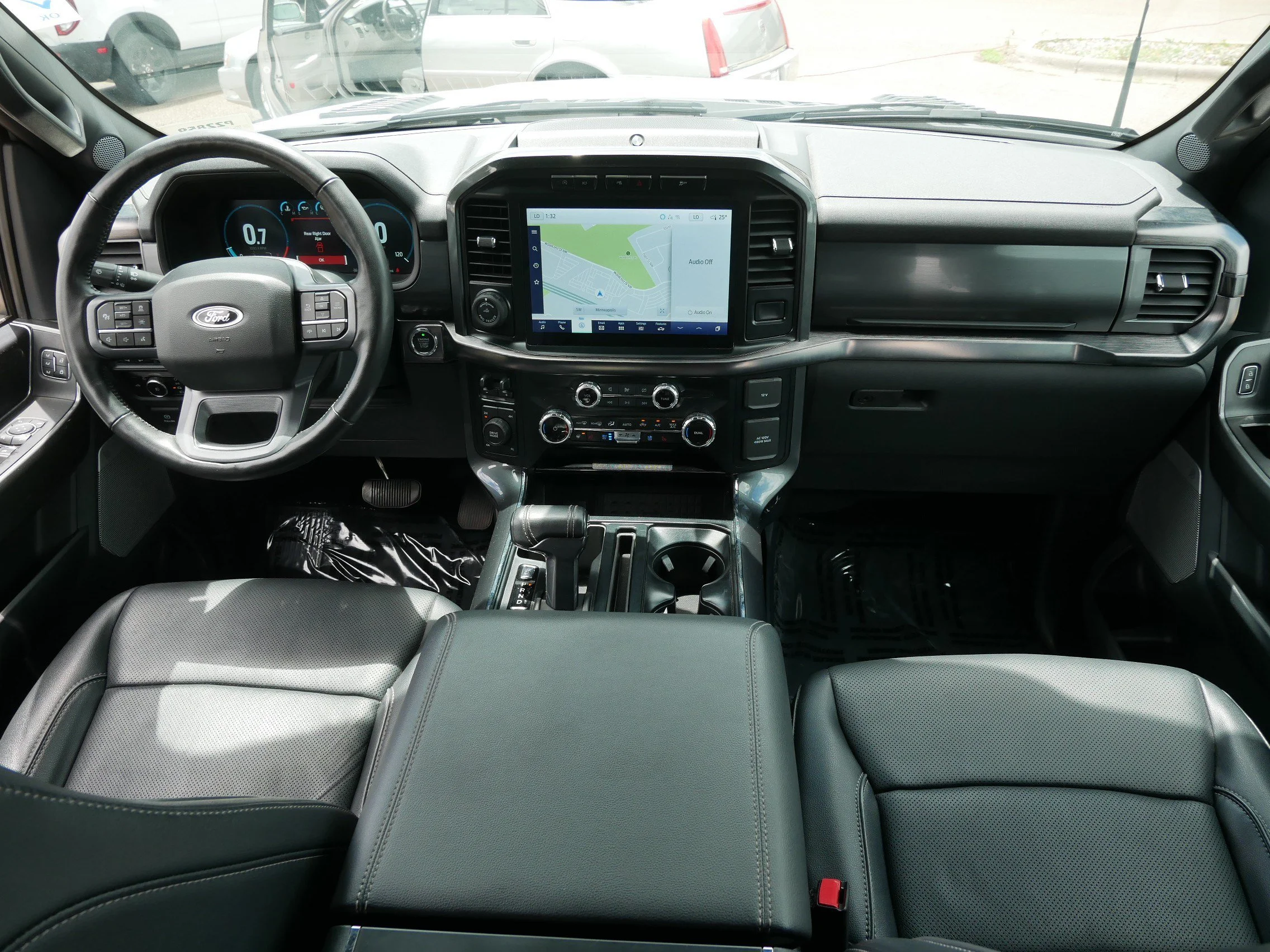Used 2023 Oxford White Ford LARIAT image 10