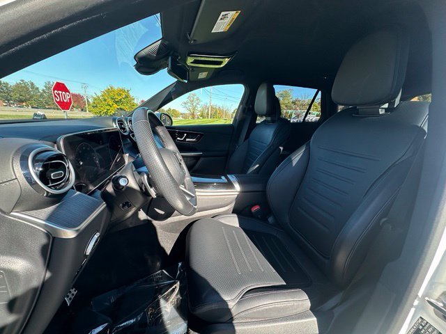 Certified Used 2025 White Mercedes-Benz GLC 350e image 18