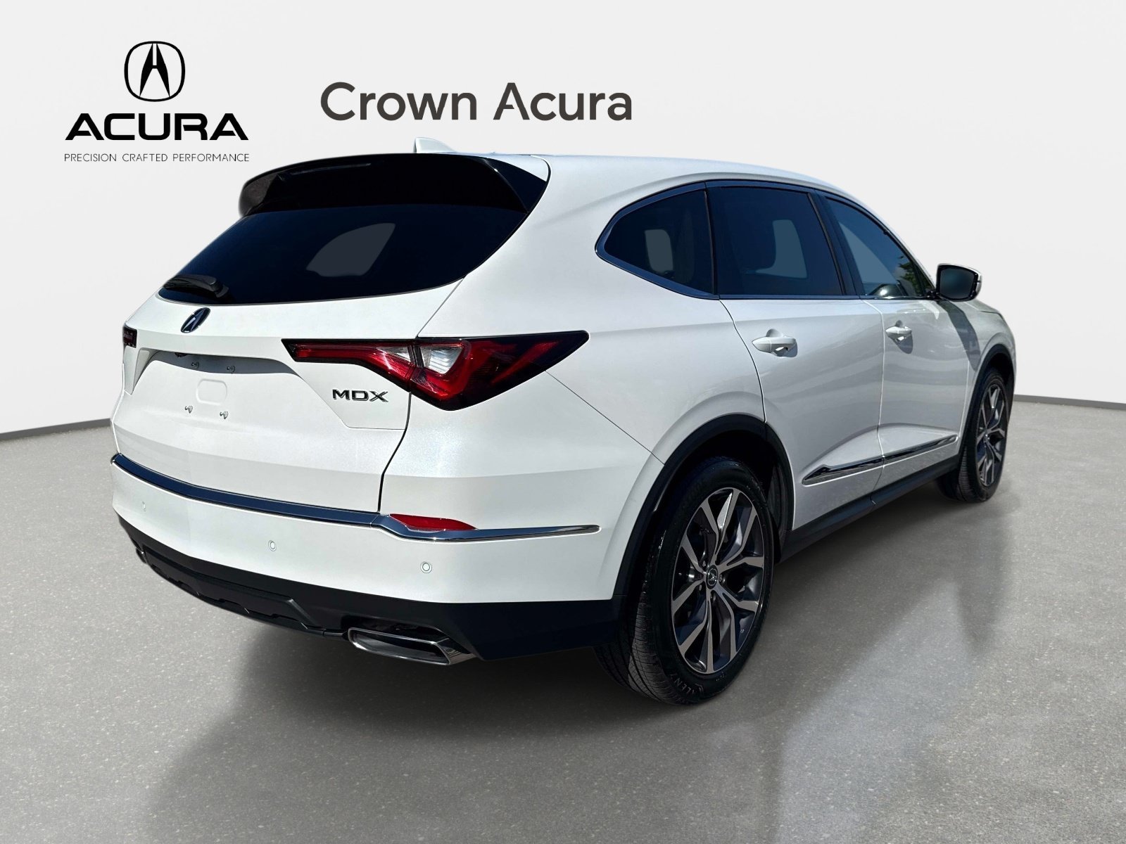 Used 2024 Platinum White Pearl Acura w/Technology Package image 4