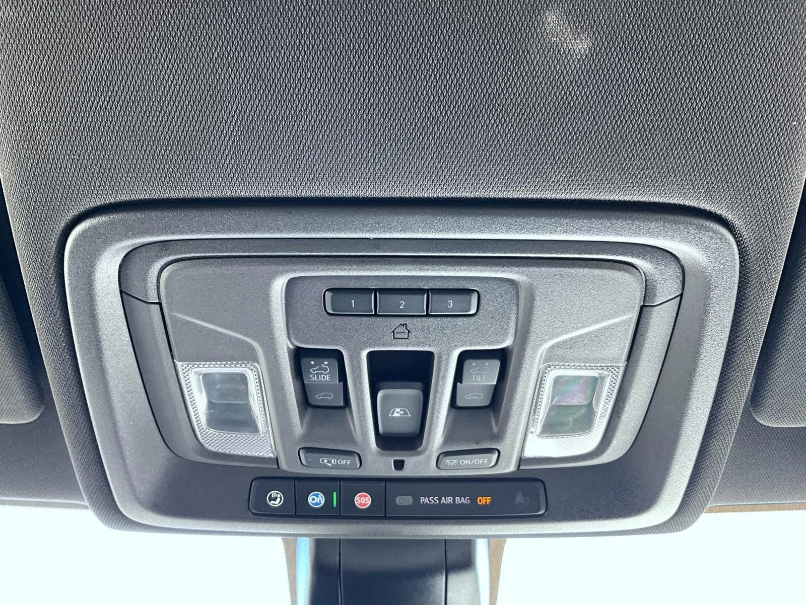 Used 2022 Blue GMC Denali image 17