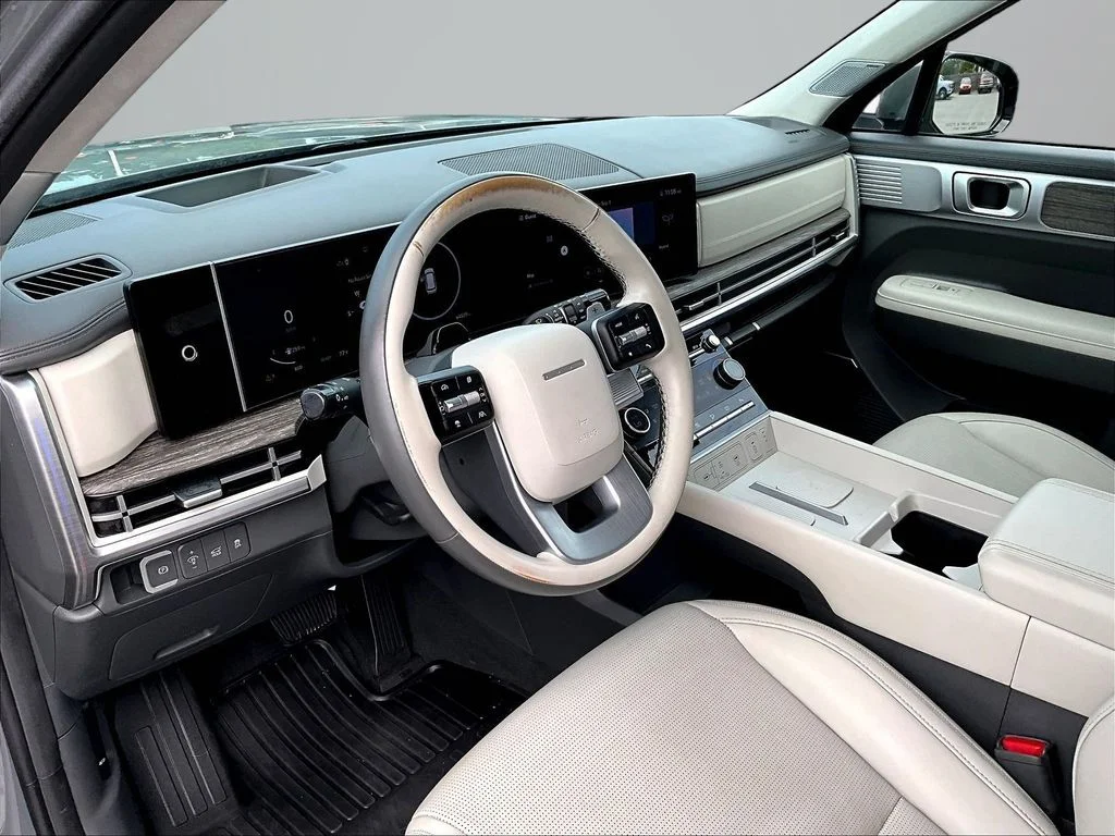 Used 2024 Gray Hyundai Calligraphy image 14