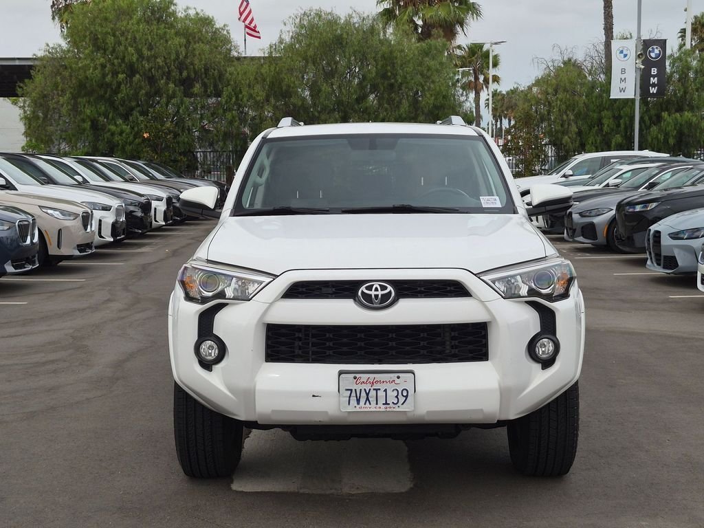 Used 2016 White Toyota SR5 image 4