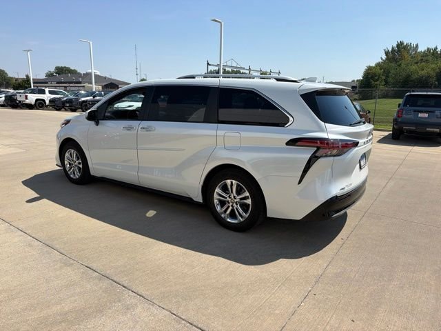 Used 2022 Beige Toyota Platinum image 2