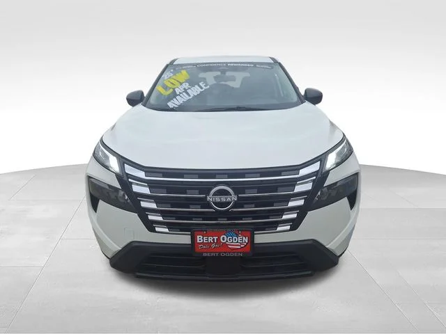 Used 2025 White Nissan S image 2