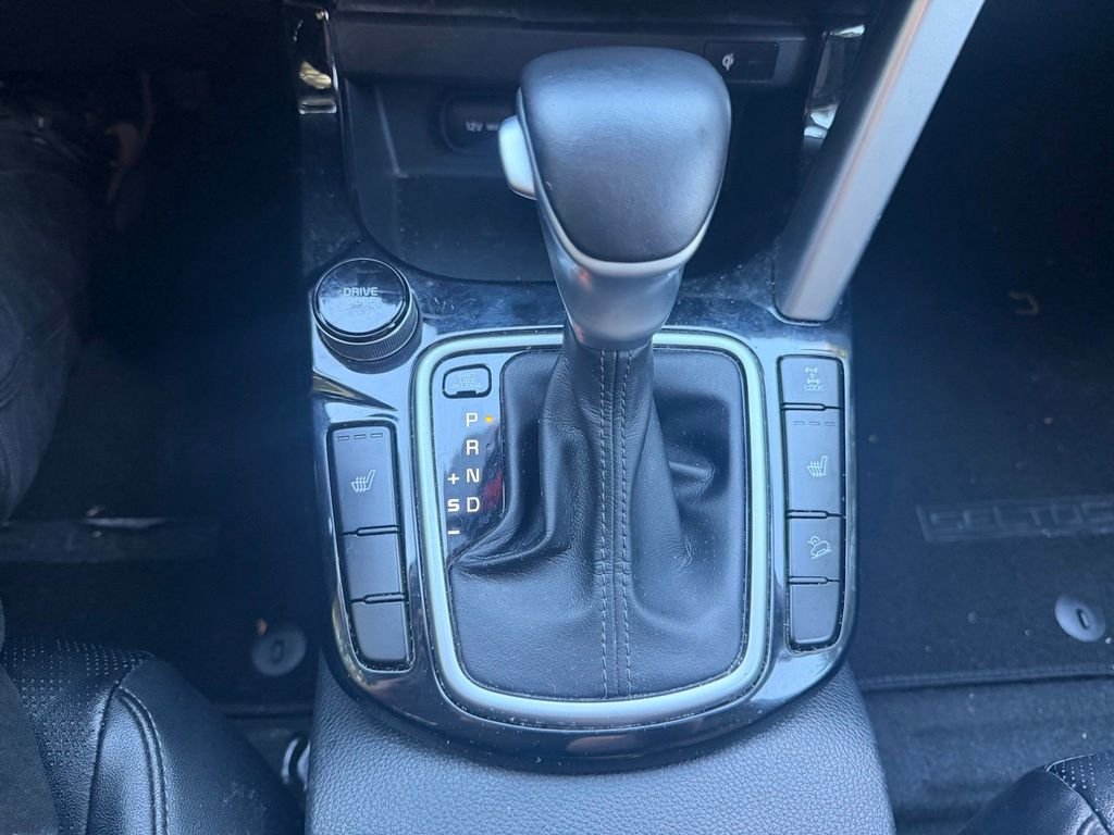 Used 2021 Neptune Blue Kia SX image 22