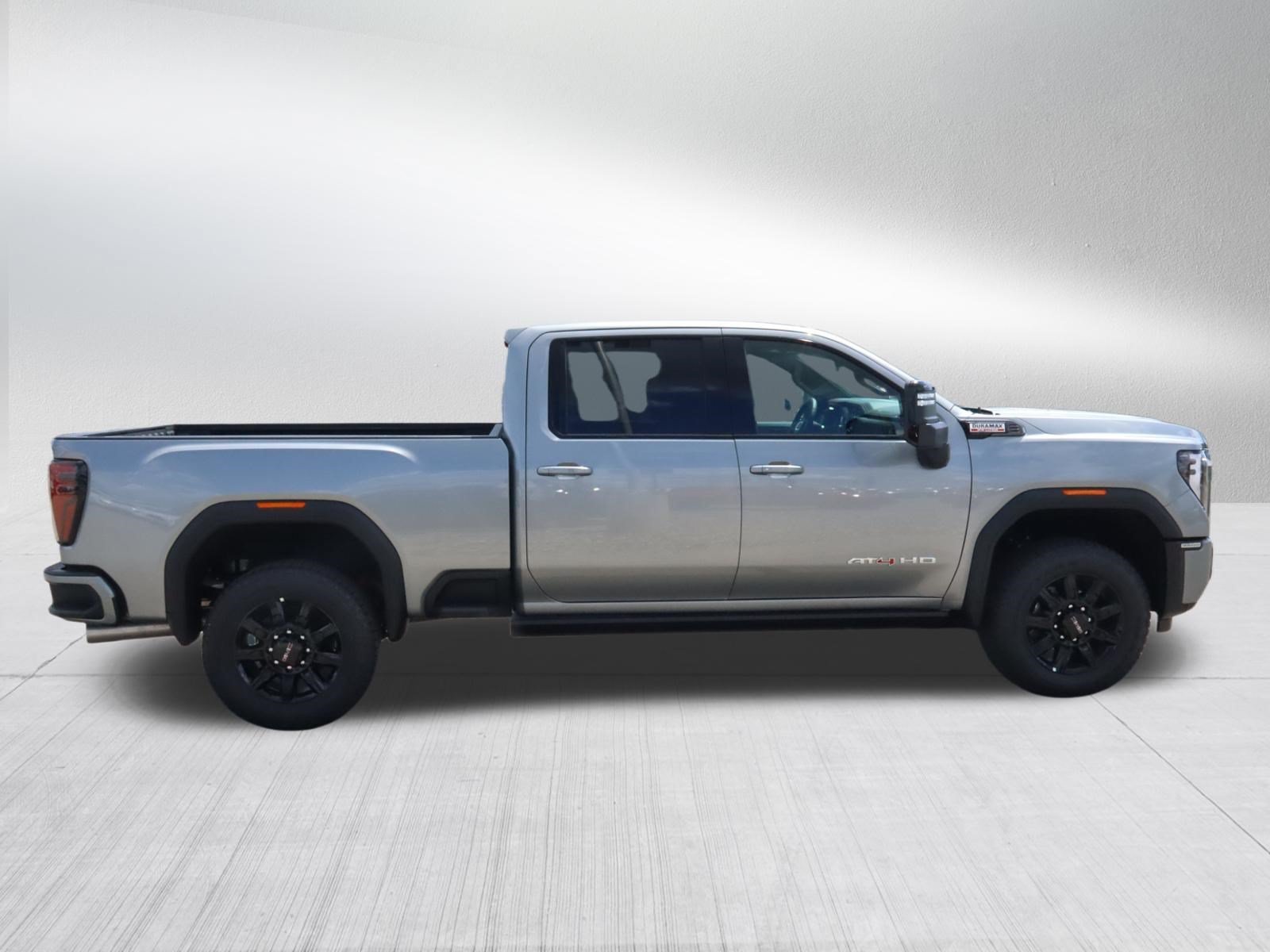 2026 GMC Sierra 3500HD AT4 - Photo 8