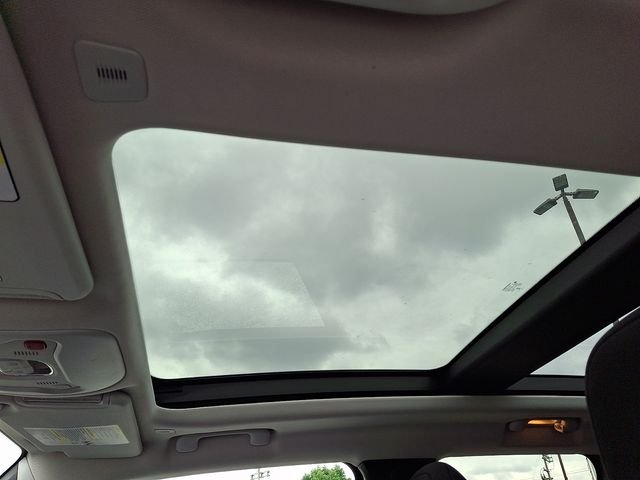 Used 2023 Black Jeep Altitude image 21