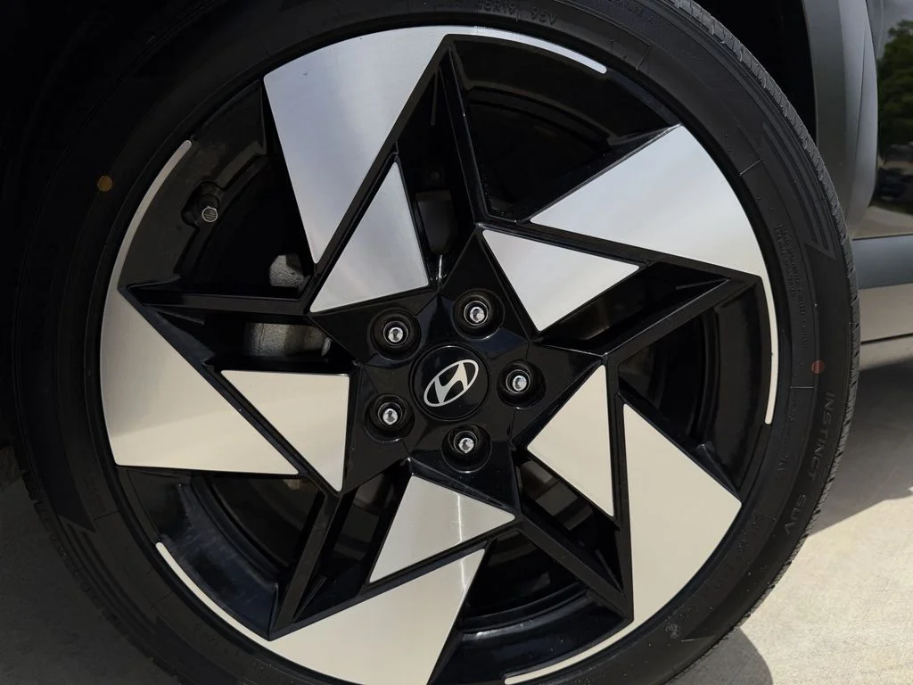 Used 2024 Black Hyundai Limited image 9