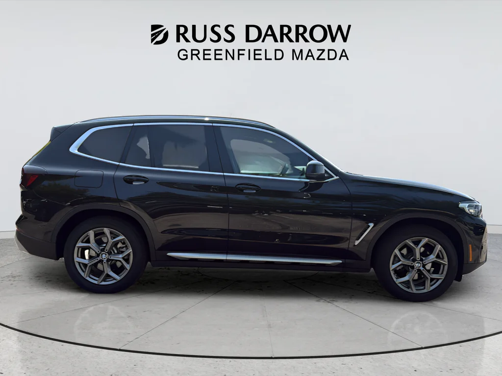 Used 2023 Black BMW xDrive30i image 6