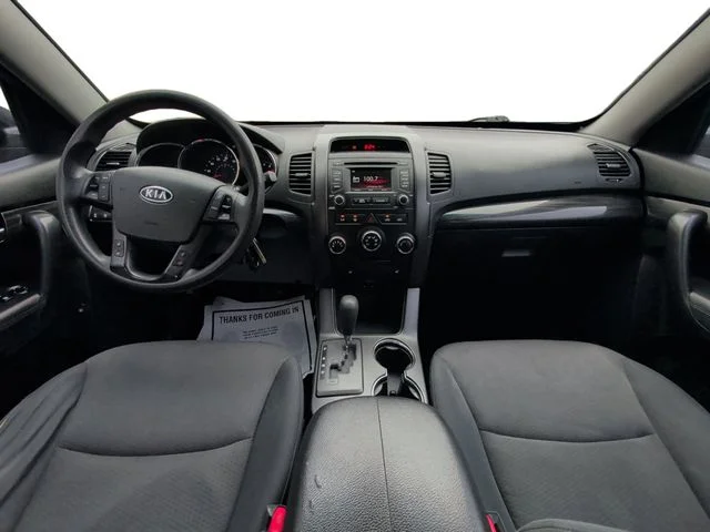 2013 Kia Sorento LX - Photo 10