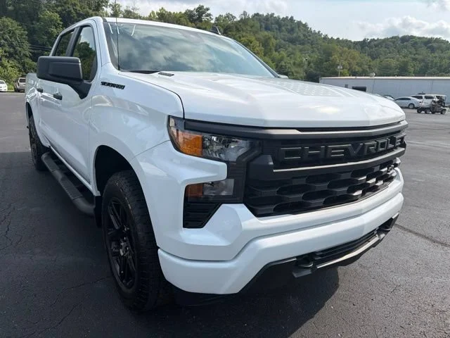 New 2026 Summit White Chevrolet Custom image 2