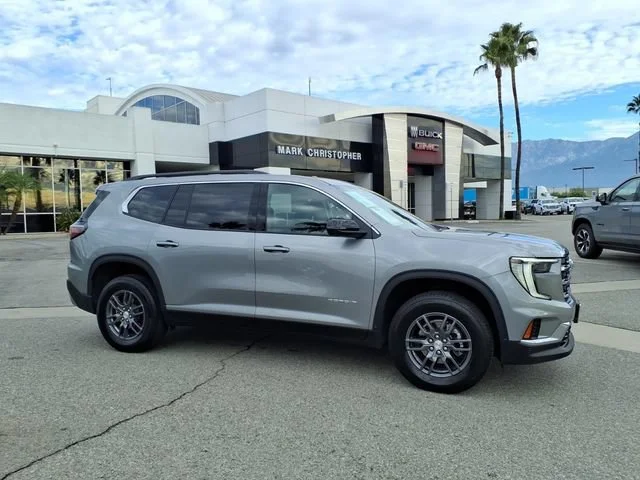 Used 2026 Sterling Metallic GMC Elevation image 3