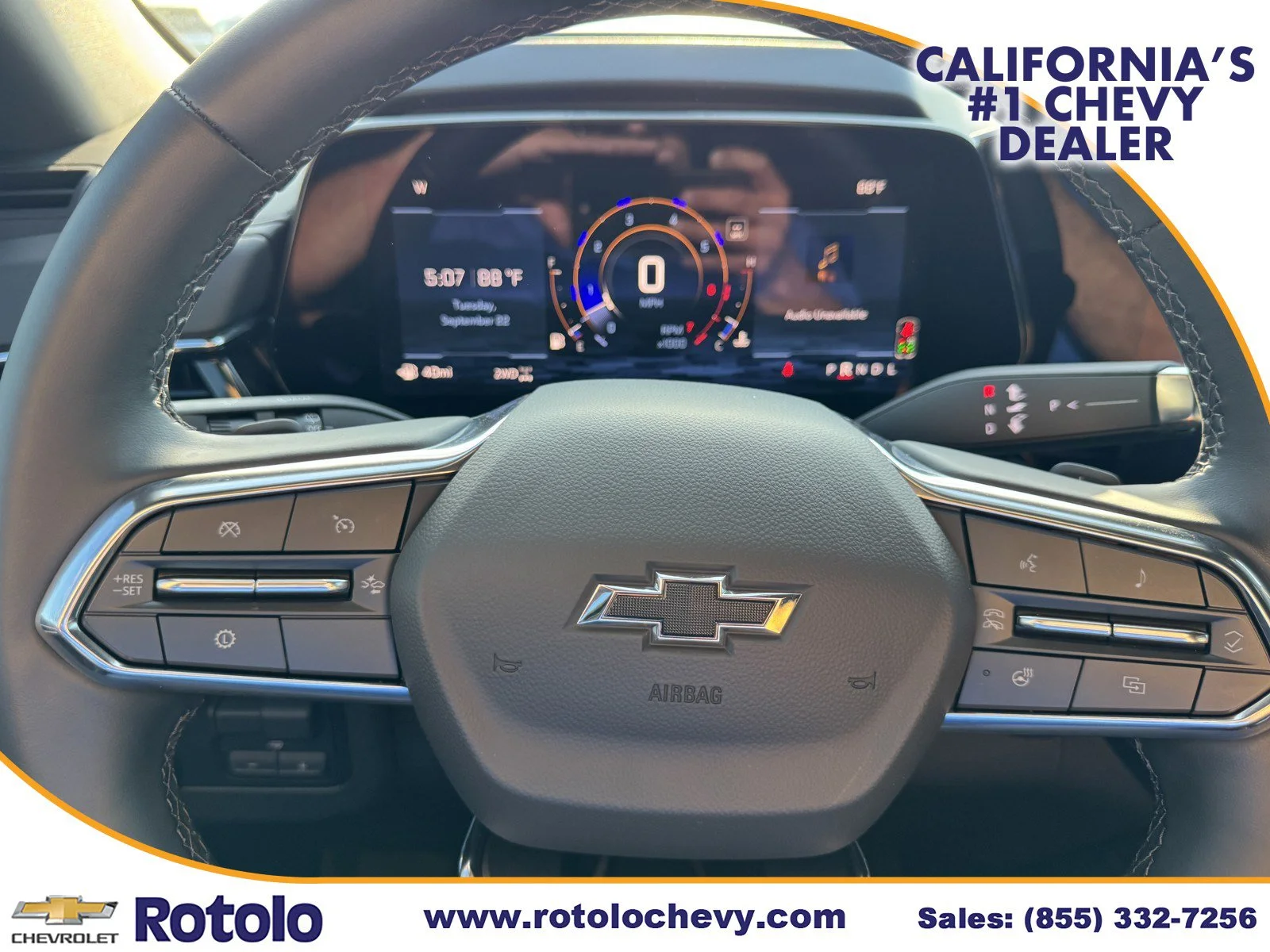 Used 2025 Iridescent Pearl Tricoat Chevrolet Z71 image 24