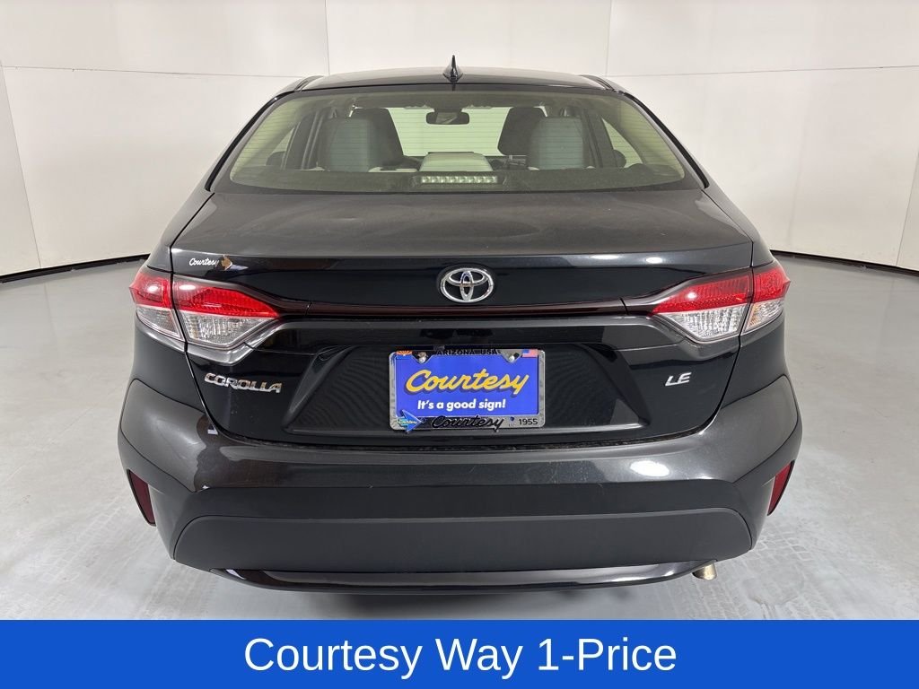 Used 2020 Black Toyota LE image 9