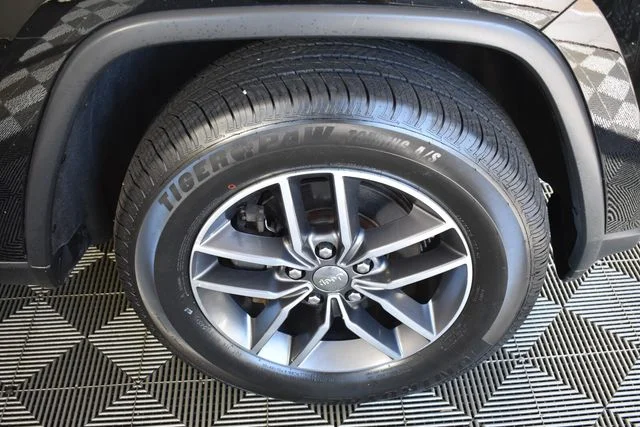 Used 2017 Black Jeep Limited image 15