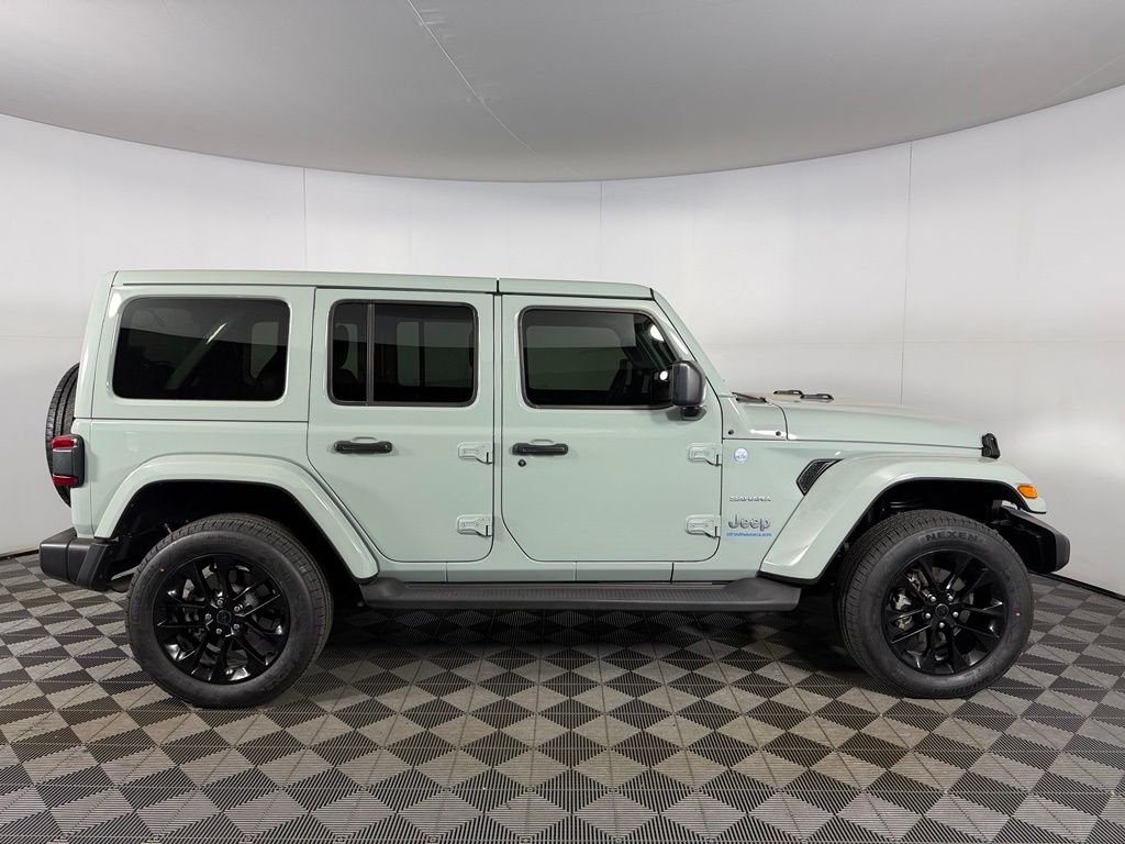 Used 2024 Earl Clearcoat Jeep Sahara 4xe image 6