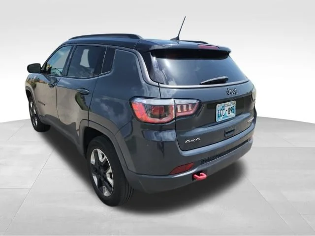 Used 2017 Black Jeep Trailhawk image 5
