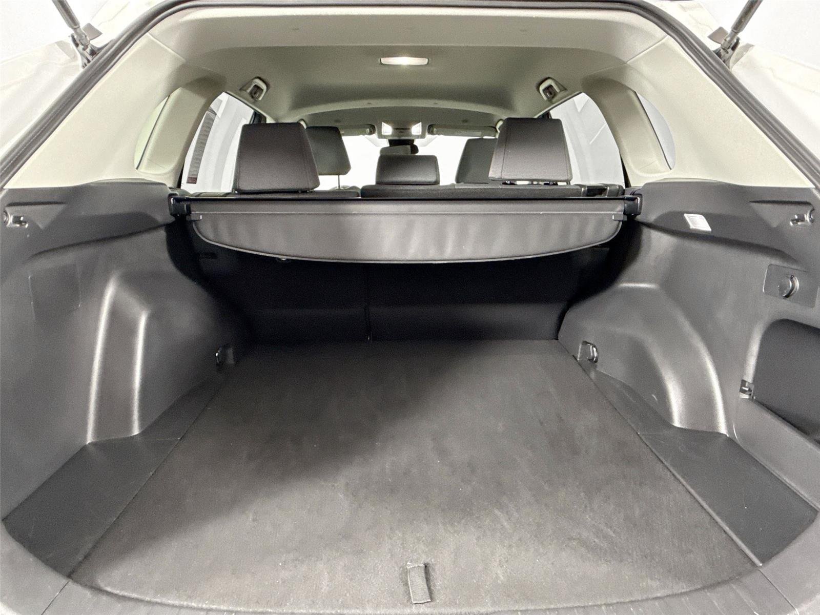 Used 2025 Ice Cap Toyota XLE image 36