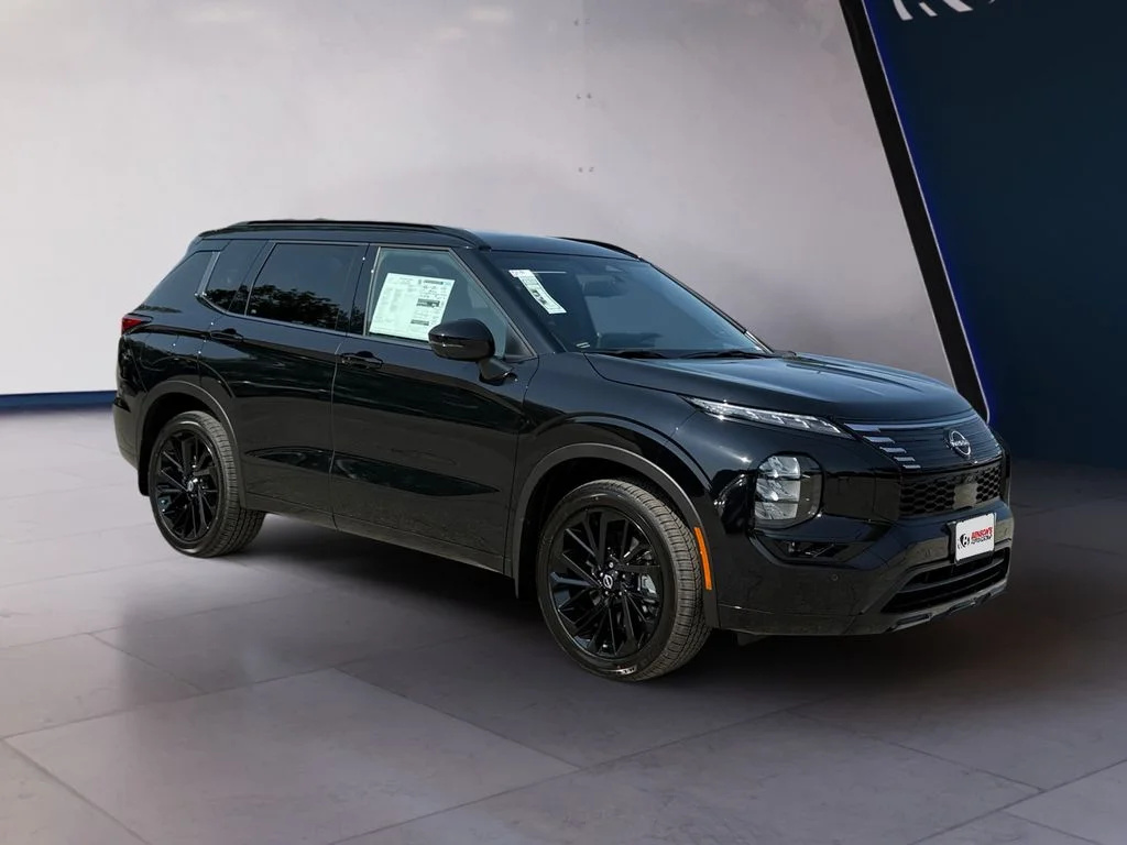 New 2026 Black Nissan Platinum image 7