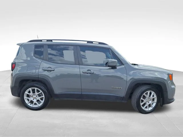 Used 2020 Gray Jeep Latitude image 8