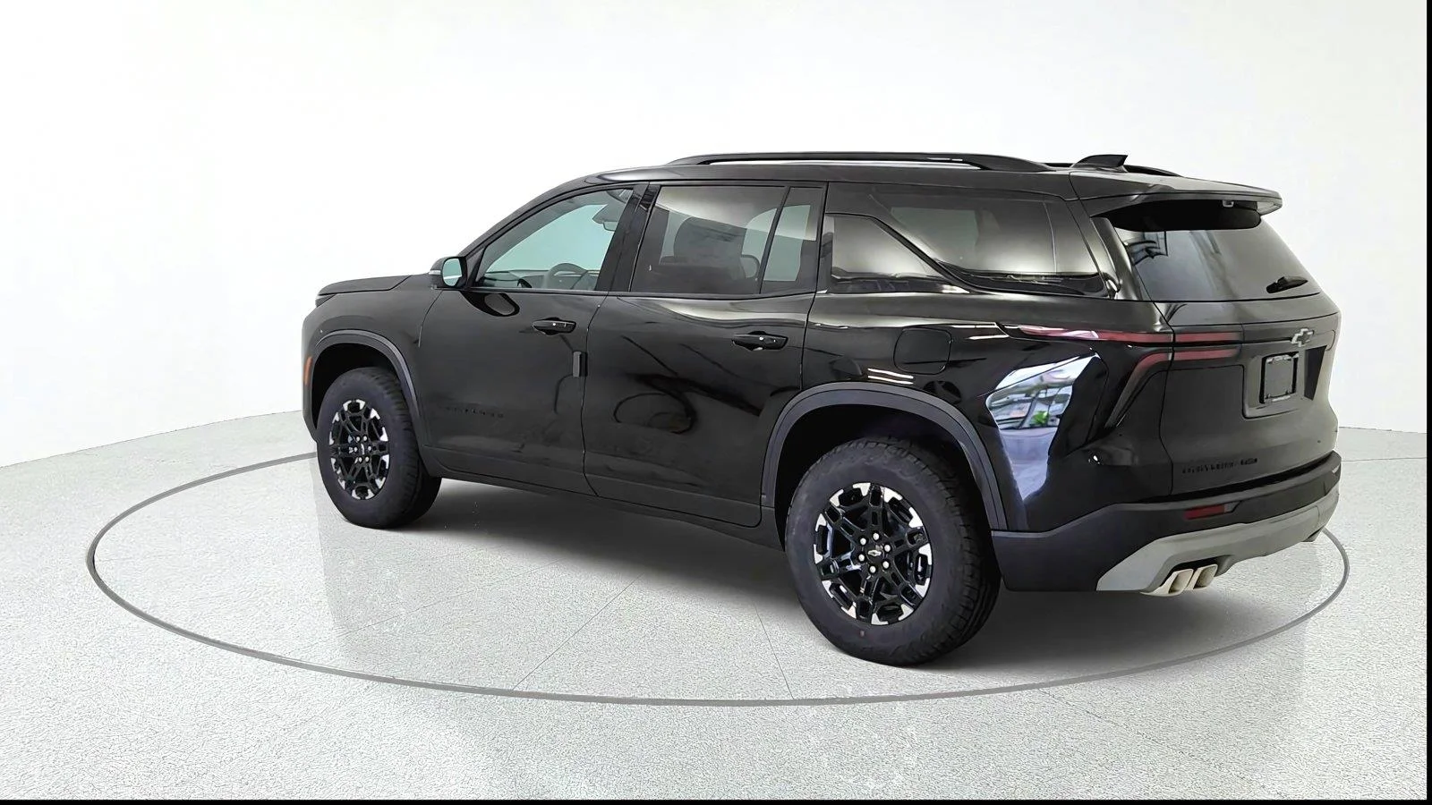 2027 Chevrolet Traverse Z71 - Photo 6