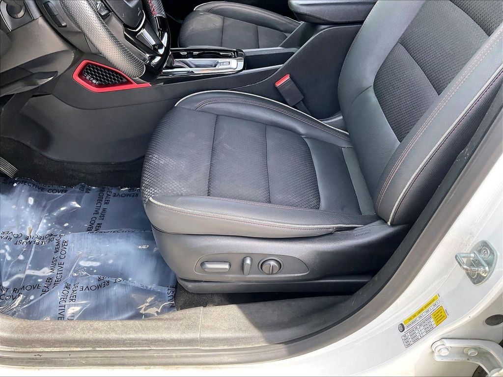 Used 2023 Summit White Chevrolet RS image 34