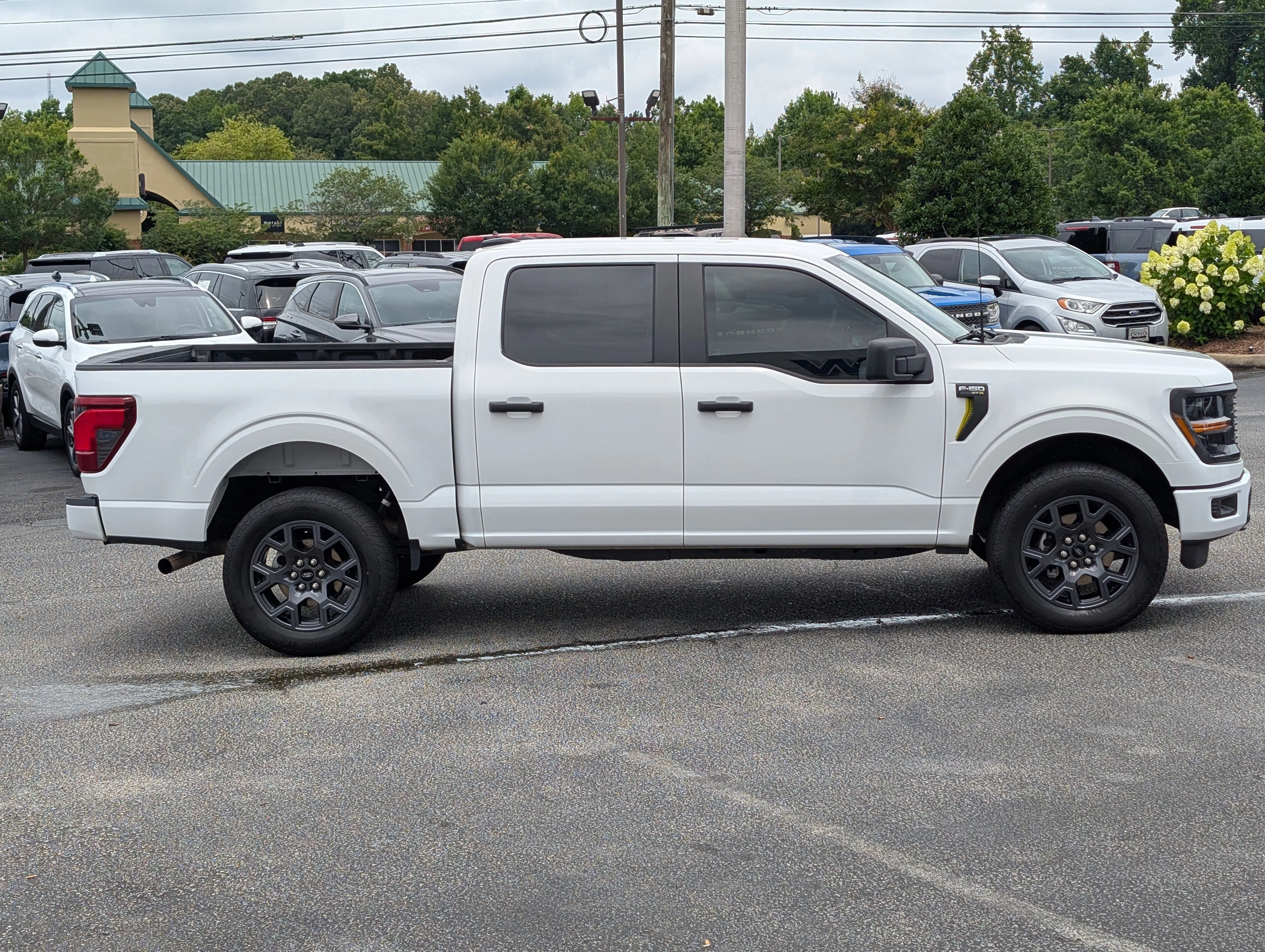 Used 2024 Oxford White Ford STX image 8