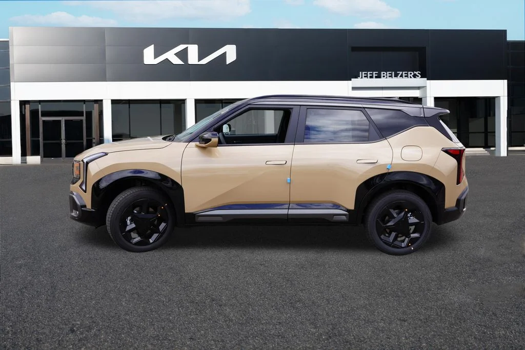 New 2027 Terrain Brown / Black Roof Kia X-Line S image 6