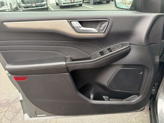 2022 Ford Escape SEL - Photo 16