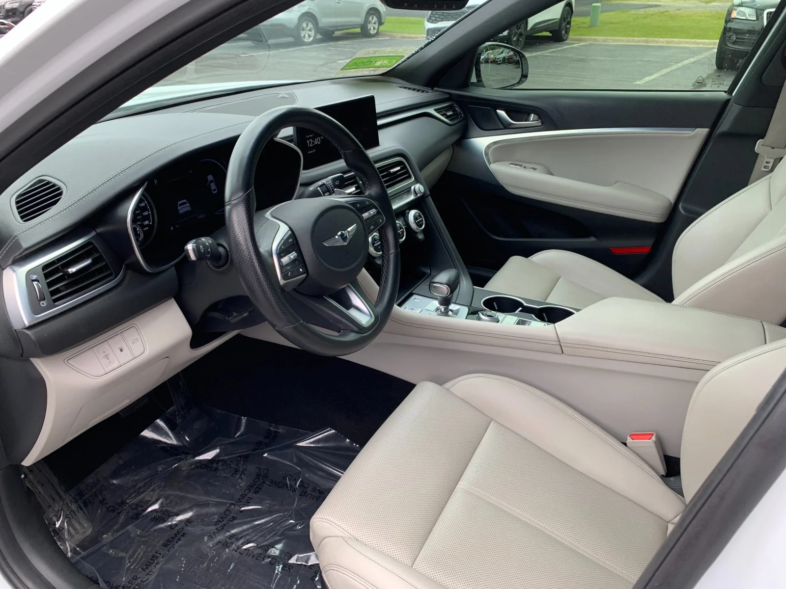 Used 2023 White Genesis 2.0T image 11