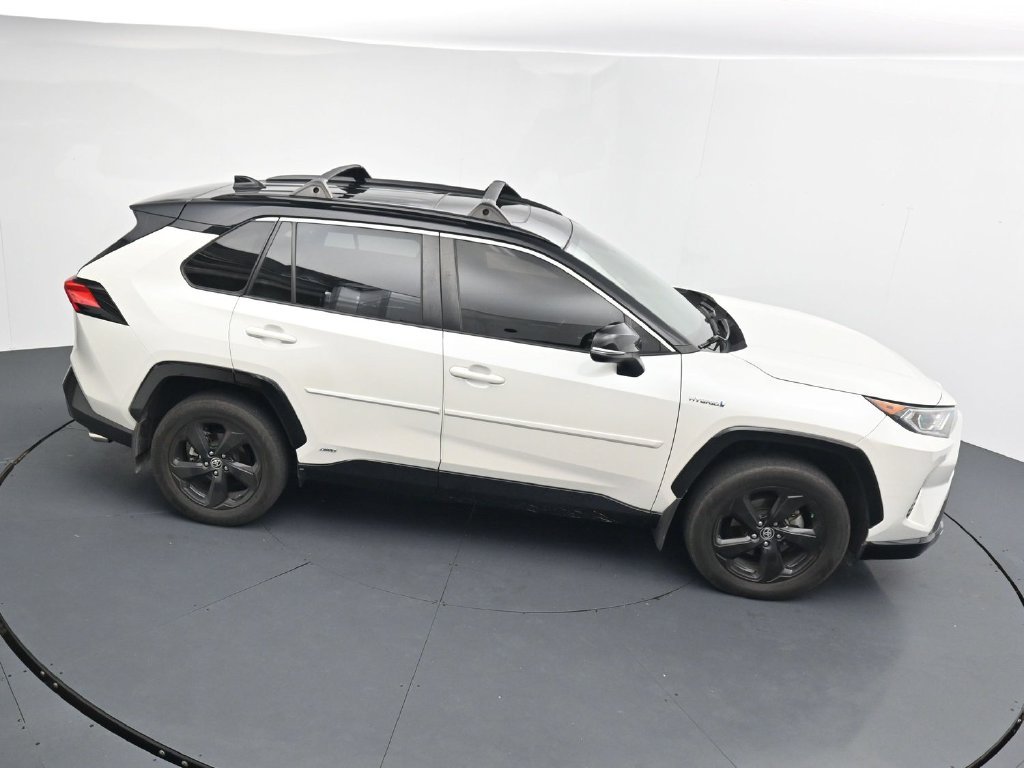 Used 2020 White Toyota XSE image 17