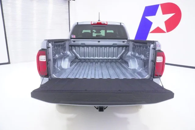 New 2026 Sterling Metallic GMC Elevation image 7